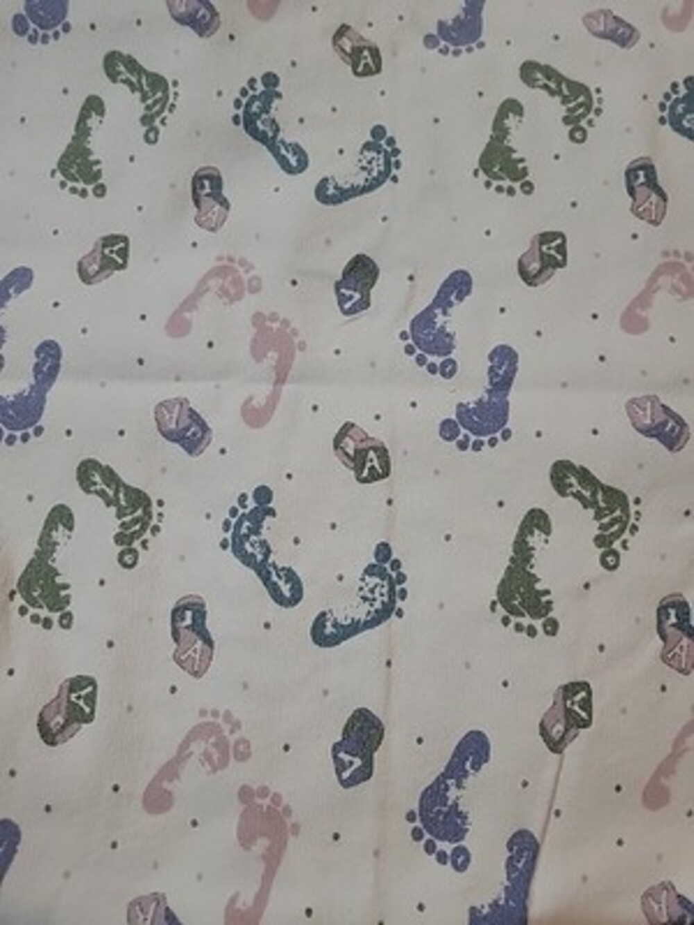 Standard Textile Footprints Baby Receiving Blanket Flannel Hospital White Pink